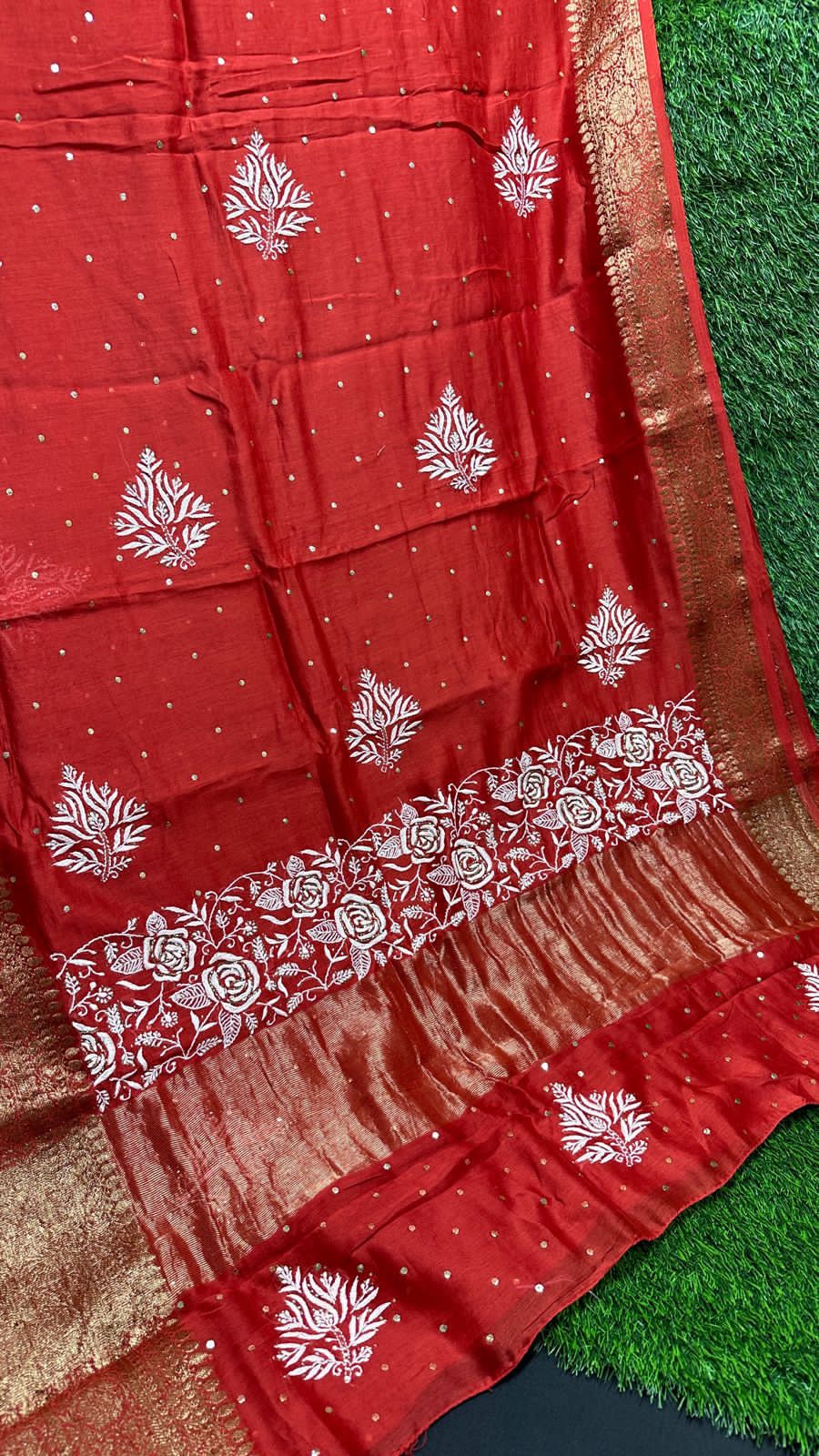 Noor-e-Maheshwari Silk Saree